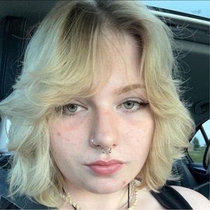 Meet your Posher, Calla